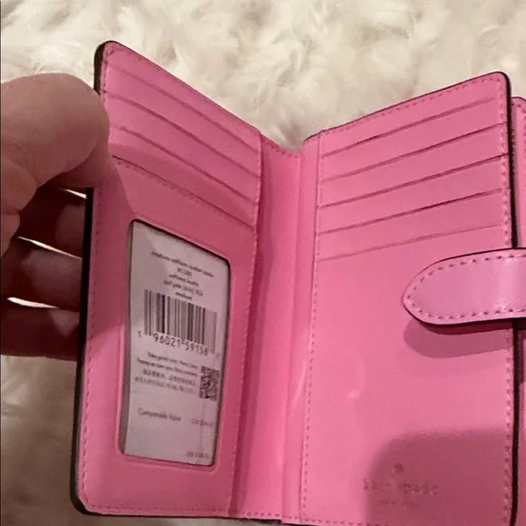 Kate Spade Vibrant Pink Wallet - Picture 8 of 9